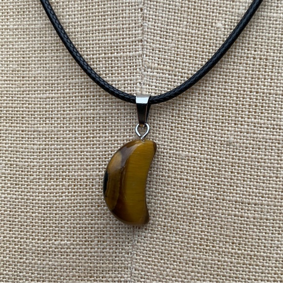 Handmade Genuine Tiger Eye Stone Mini Moon Amulet Necklace - Picture 3 of 12